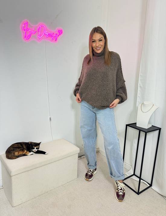 Pull cocooning taupe