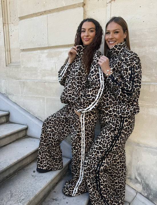 Ensemble Jogging léopard
