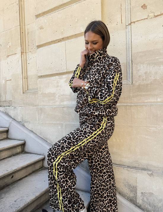 Ensemble Jogging léopard