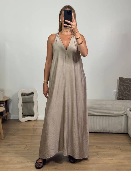 Robe à bretelles